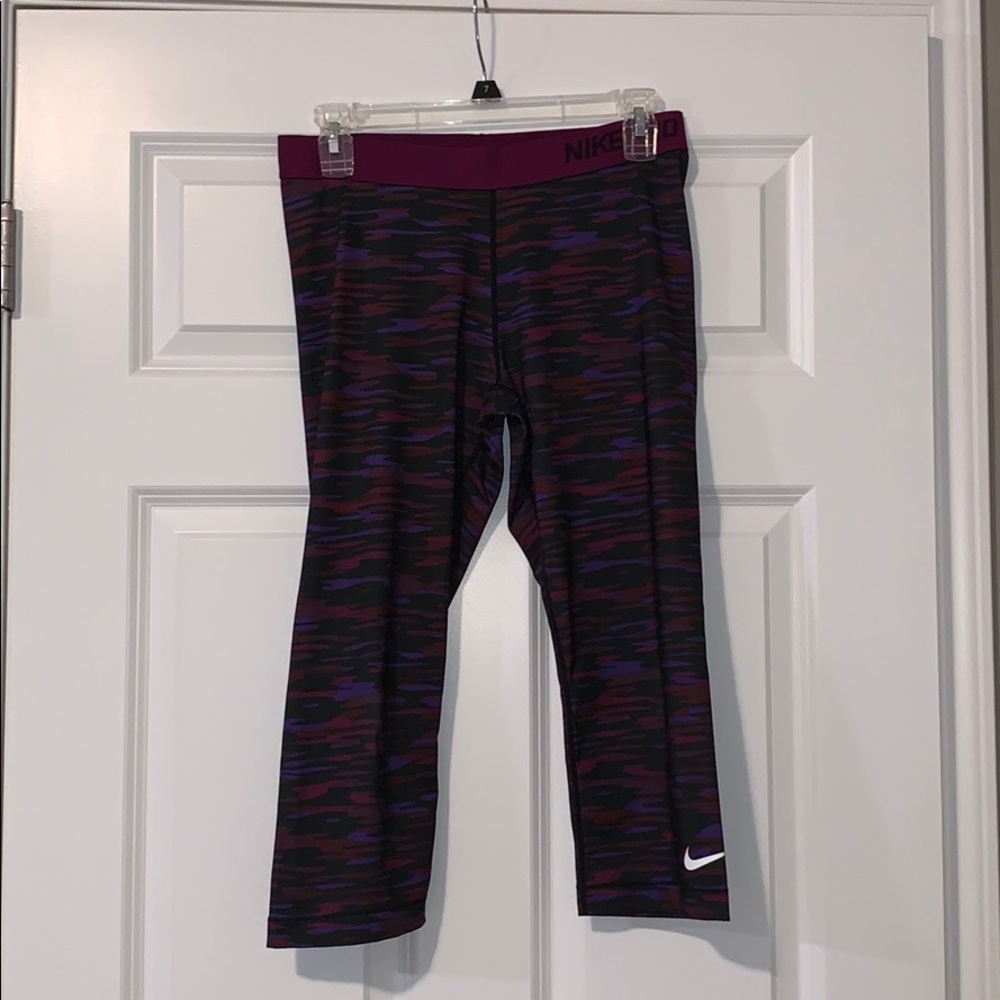Nike Pro Capri Leggings